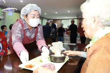 화정종합사회복지관 삼계탕 나눔데이