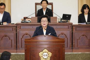 동구의회 임시회 개회의 사진