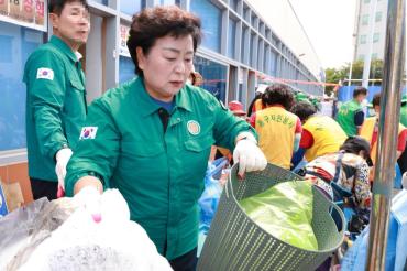 방어진활어센터 민관 합동 환경정비의 사진