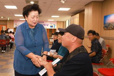조선업 구인 구직 만남의 날의 사진
