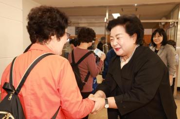 동구 시니어클럽 문화행사의 사진